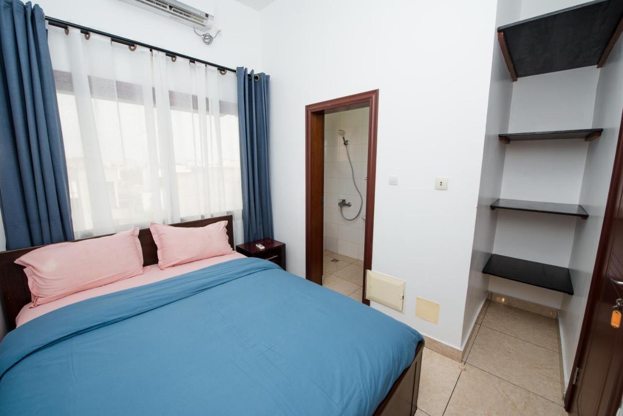 Appartement Charmant Et Lumineux Pointe Noire Esterno foto